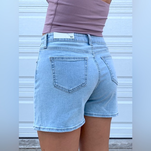 High Rise Mom Shorts - Light Denim - Picture 7 of 10